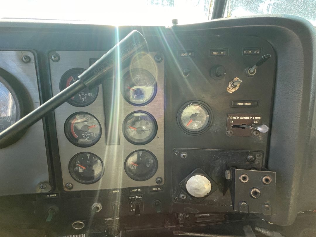 1992 INTERNATIONAL 7400 Logging - Image 21